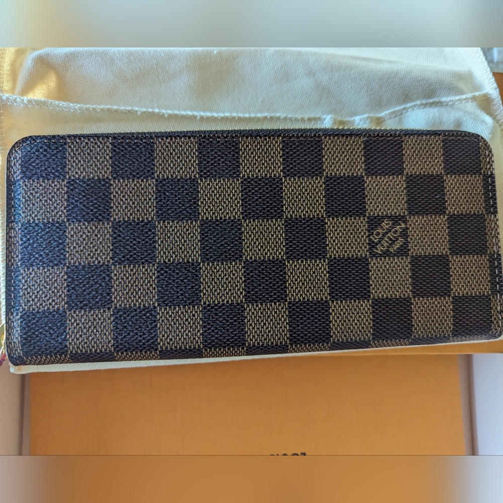 Louis Vuitton Clemente Wallet